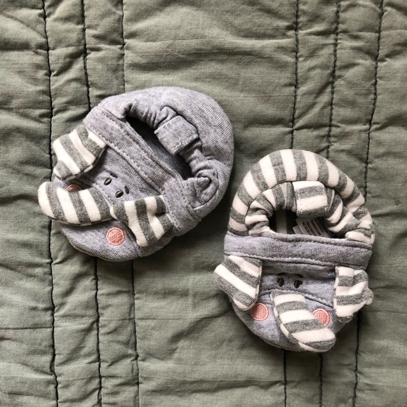 Baby slippers - Picture 1 of 2